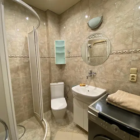 Harry Potter Inspired 2bdr, Old Town Apartment *